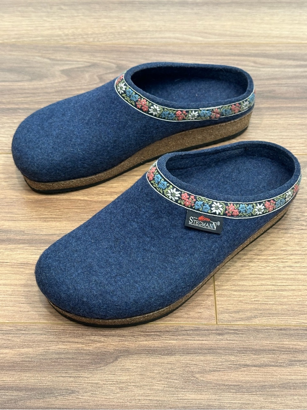 Stegmann Women's Edelweiss Wool Clog in Ocean Blue Size 8.5